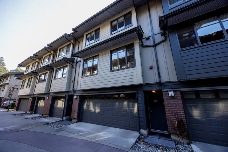 306 2135 HERITAGE PARK LANE - photo 2 of 40