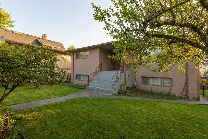 1955 TURNER STREET - photo 3 of 15