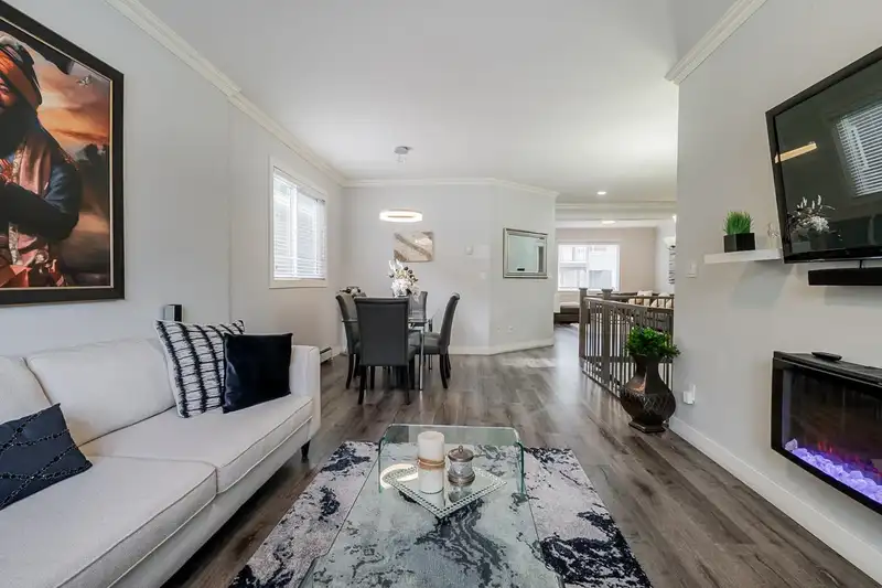 6255 138 STREET - photo 2 of 16
