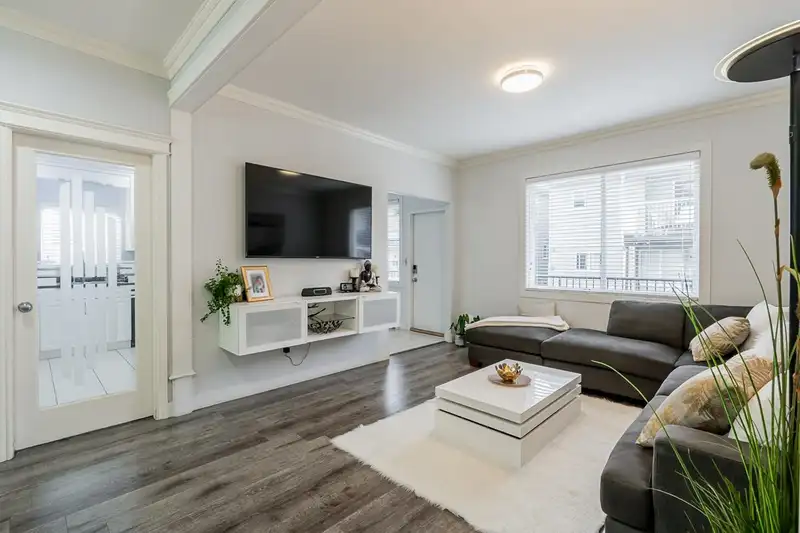 6255 138 STREET - photo 4 of 16