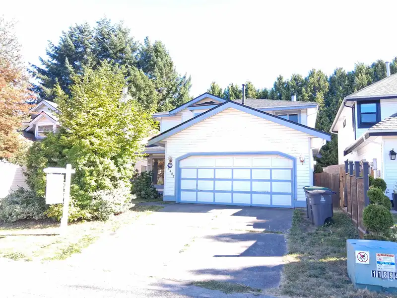 15482 91 AVENUE - photo 1 of 20