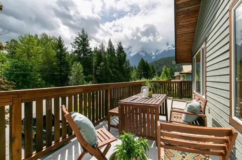 7407 HARROW ROAD - photo 4 of 25