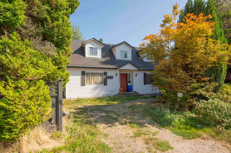 1590 BISHOP ROAD - photo 1 of 9