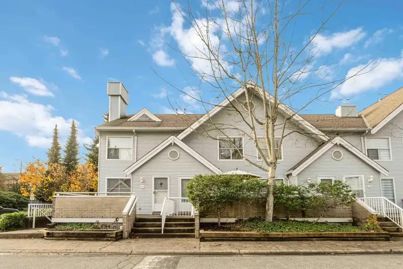 58 13706 74 AVENUE - photo 1 of 39
