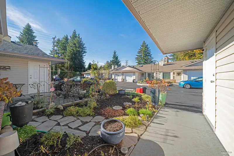 17 12049 217 STREET - photo 2 of 34