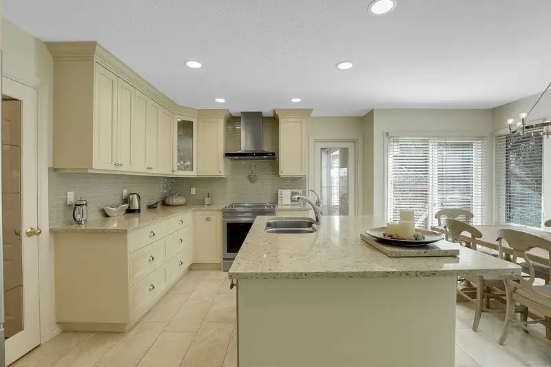 8375 148B STREET - photo 2 of 25