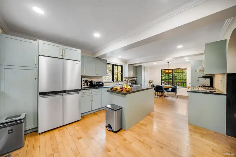 1570 EAST ROAD - photo 3 of 40