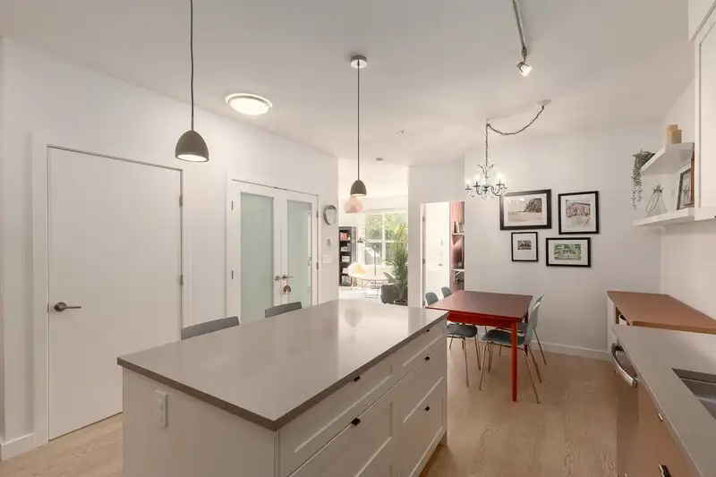 101 3205 MOUNTAIN HIGHWAY - photo 4 of 25