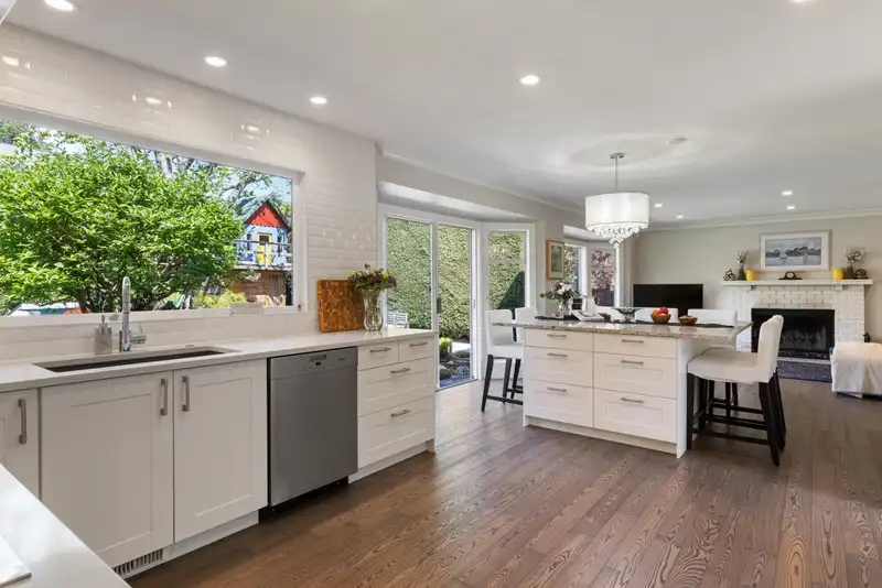 4110 ROCHE PLACE - photo 3 of 40