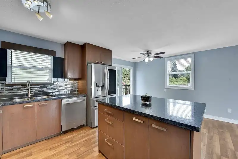 3396 JUNIPER CRESCENT - photo 4 of 40