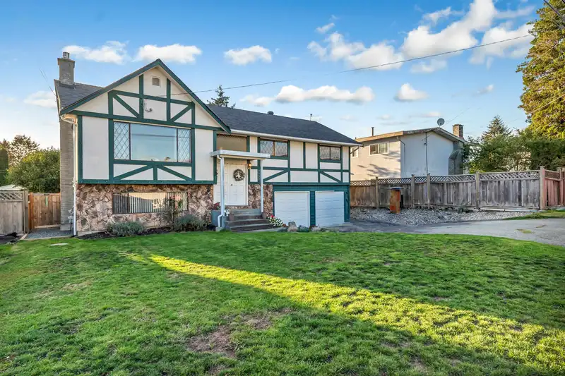 7737 116A STREET - photo 1 of 28
