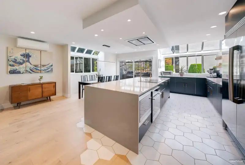 2022 CHESTERFIELD AVENUE - photo 1 of 40