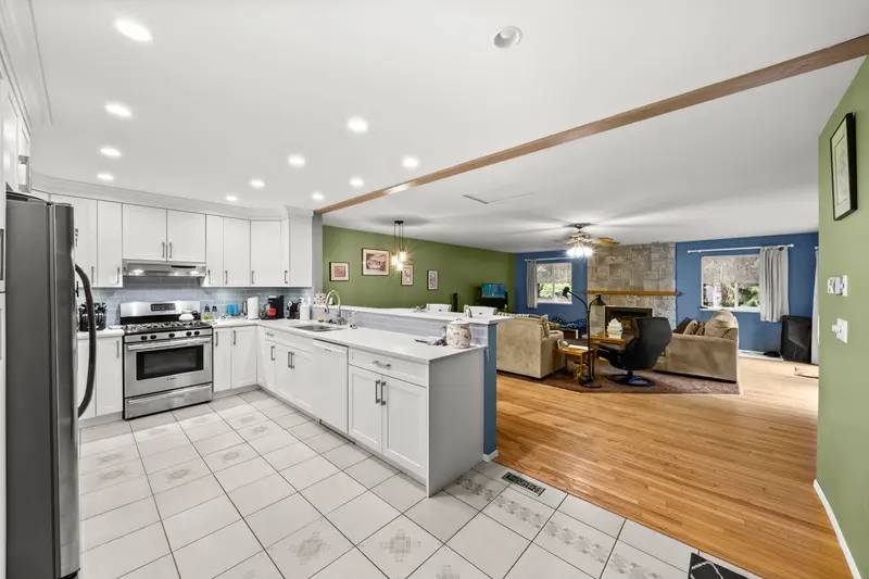 19607 SOMERSET DRIVE - photo 1 of 25