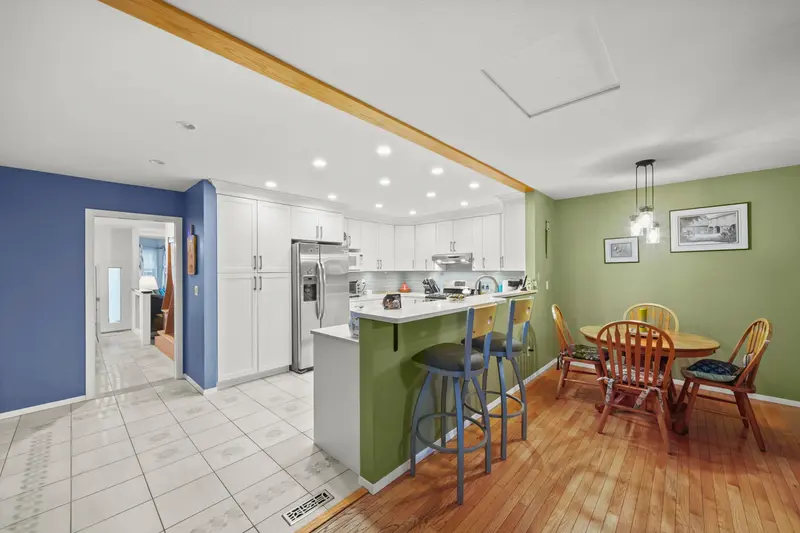 19607 SOMERSET DRIVE - photo 3 of 25