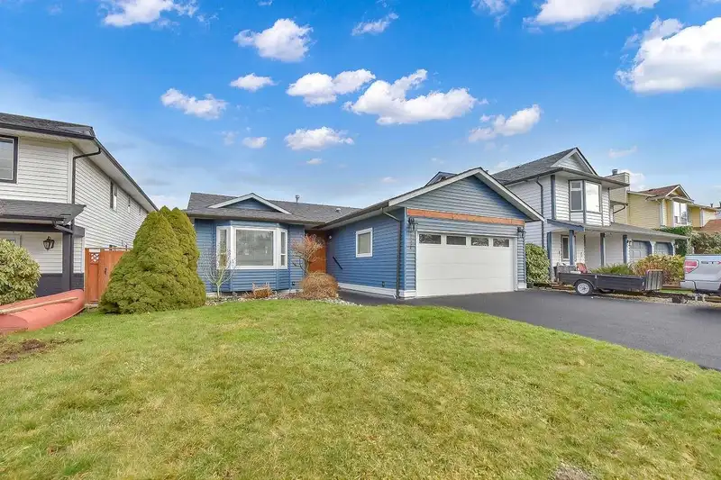 12550 222 STREET - photo 2 of 39