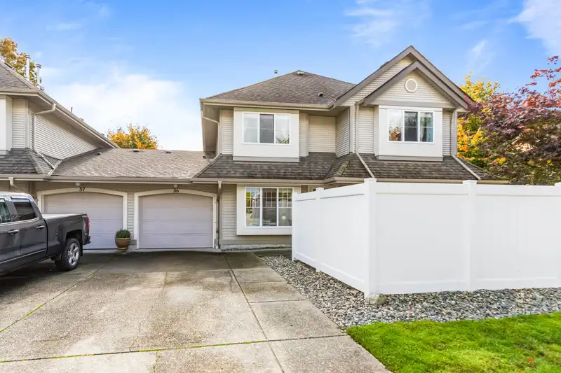 56 23085 118 AVENUE - photo 2 of 40