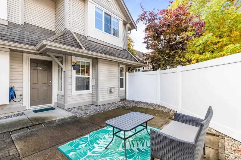 56 23085 118 AVENUE - photo 4 of 40