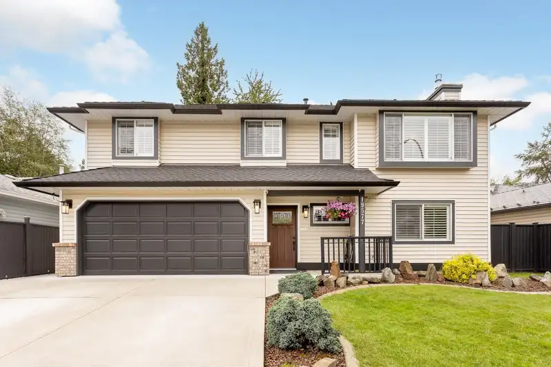 19577 SOMERSET DRIVE - photo 1 of 35