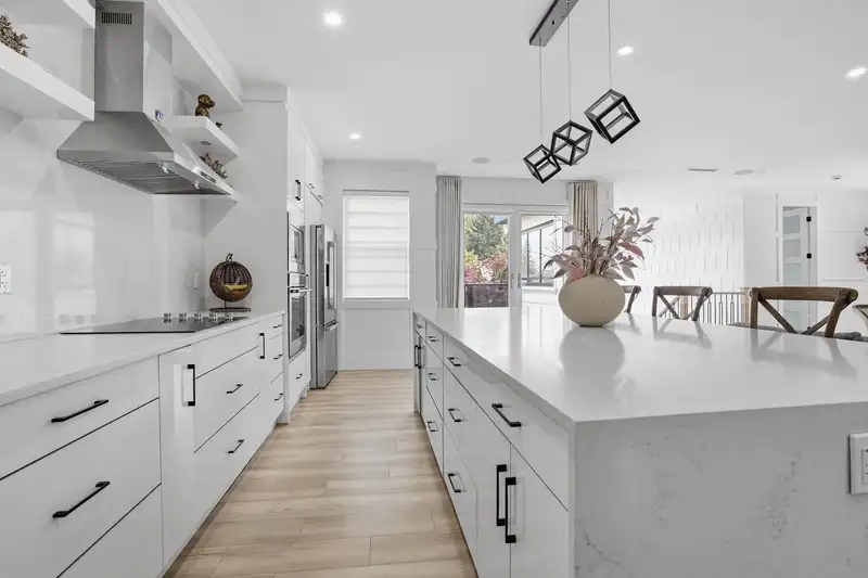 13034 63A AVENUE - photo 3 of 30