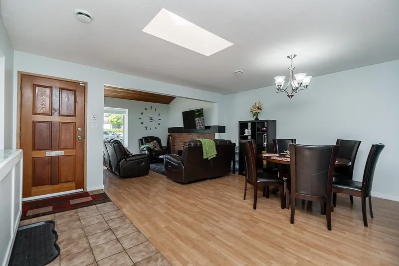 6094 WALKER AVENUE - photo 4 of 25