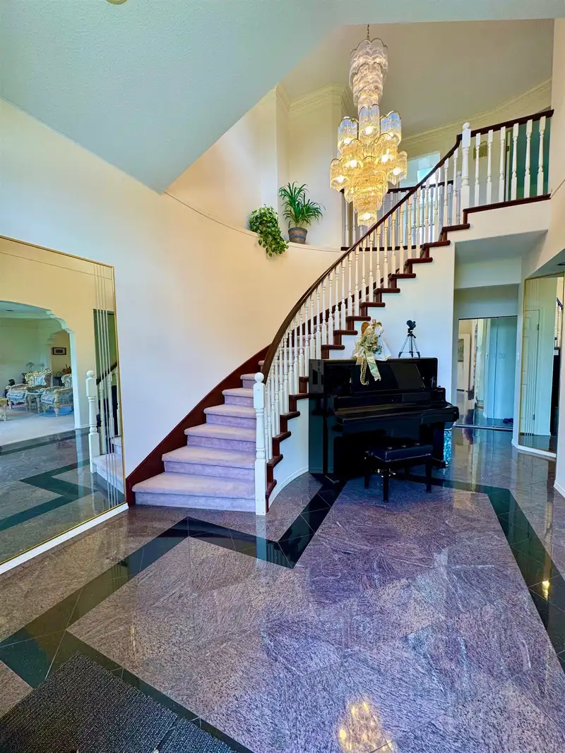 4920 SARDIS CRESCENT - photo 2 of 40