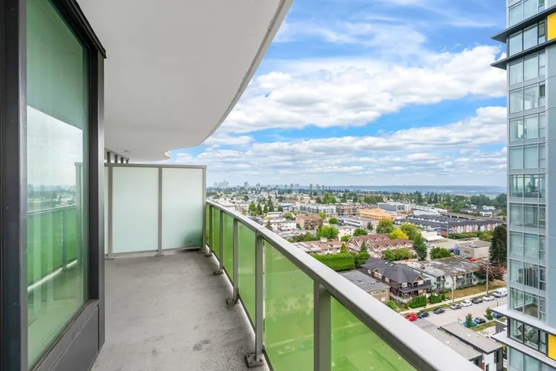 1608 6638 DUNBLANE AVENUE - photo 3 of 18