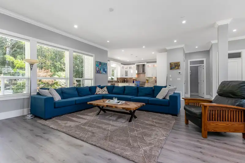 4478 FARINA ROAD - photo 4 of 30
