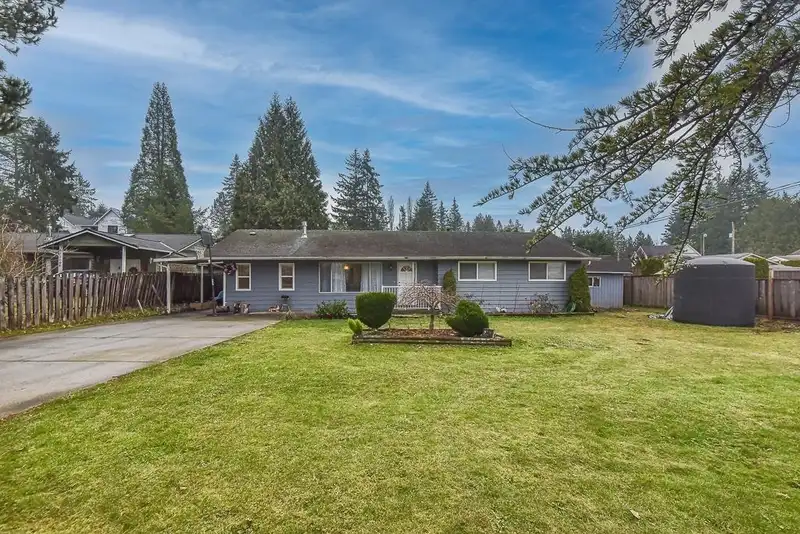 23740 FRASER HIGHWAY - photo 1 of 12