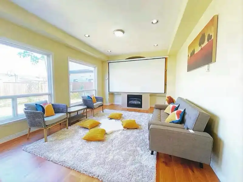 6194 175A STREET - photo 1 of 20