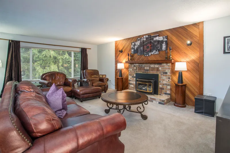 12152 261 STREET - photo 3 of 25