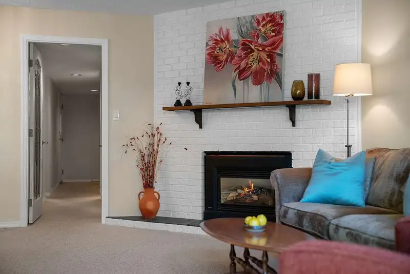 105 11491 7TH AVENUE - photo 4 of 38