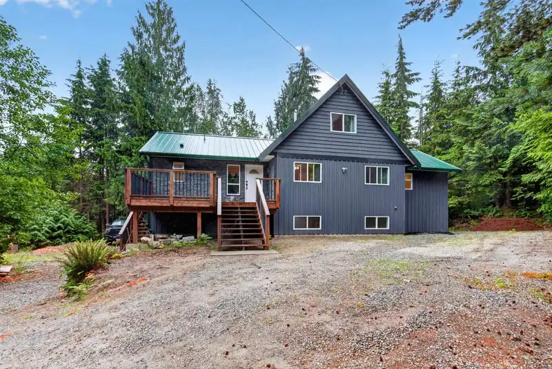 12271 POWELL STREET - photo 2 of 40