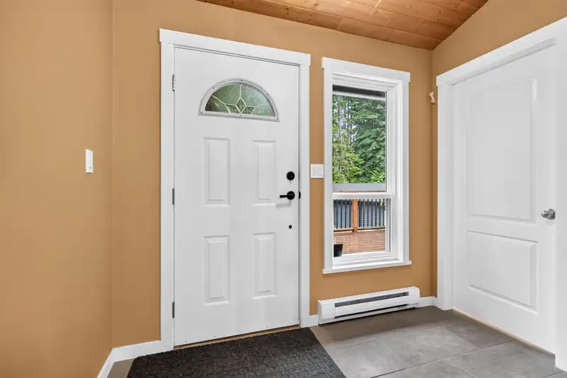 12271 POWELL STREET - photo 4 of 40