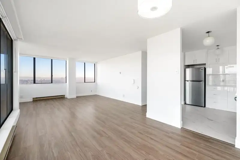 1702 6540 BURLINGTON AVENUE - photo 3 of 26