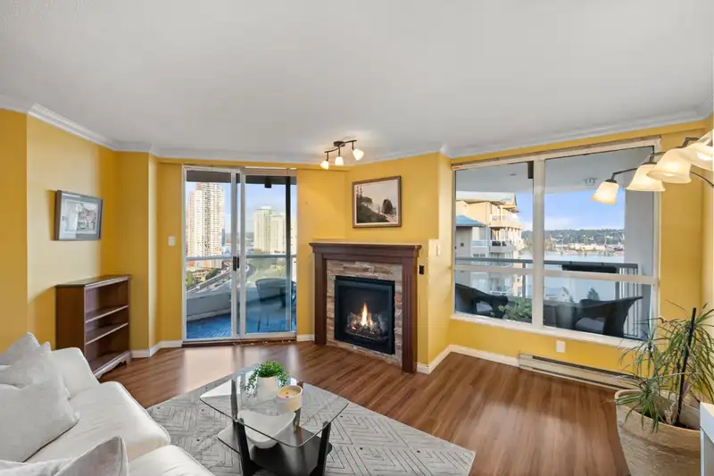 1904 1245 QUAYSIDE DRIVE - photo 1 of 39