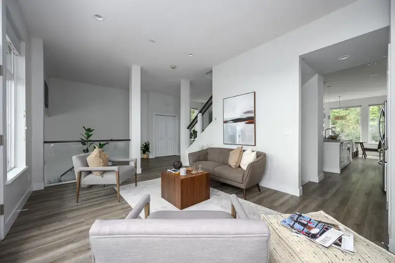 10433 248 STREET - photo 3 of 40