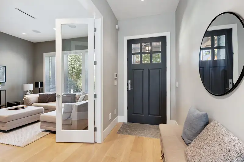 1426 COMPSTON CRESCENT - photo 3 of 40