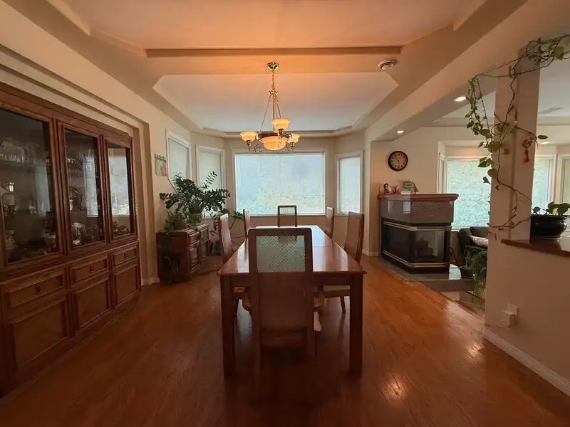 1136 SMITH AVENUE - photo 3 of 14