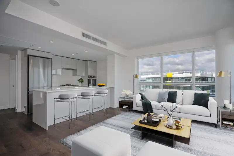 1805 5788 GILBERT ROAD - photo 2 of 13