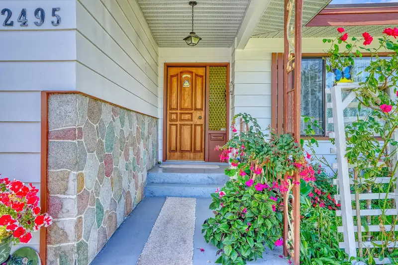 2495 SUGARPINE STREET - photo 2 of 29