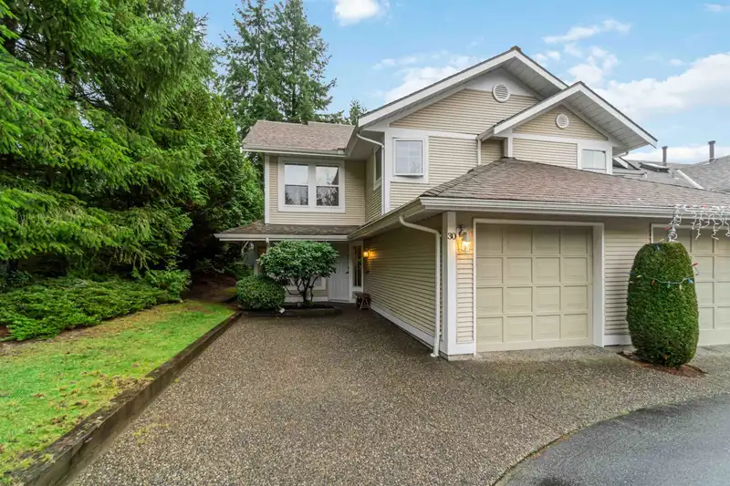 30 2590 PANORAMA DRIVE - photo 3 of 37