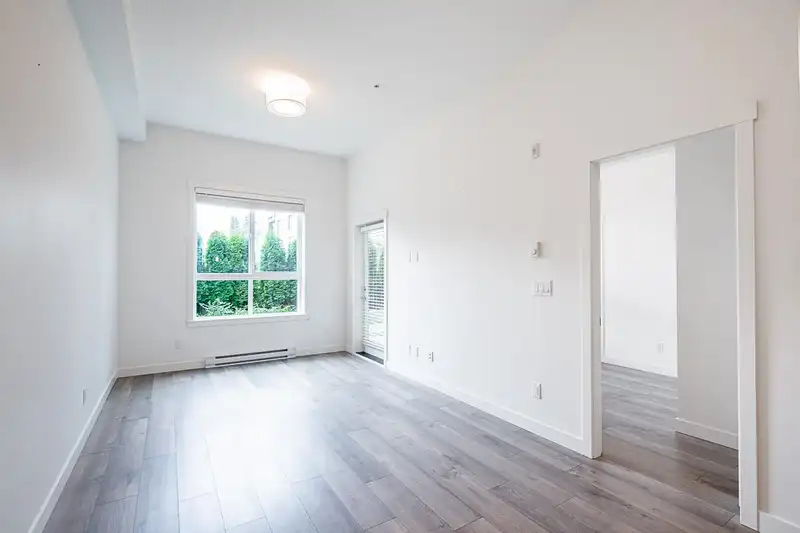 115 20362 72B AVENUE - photo 3 of 29