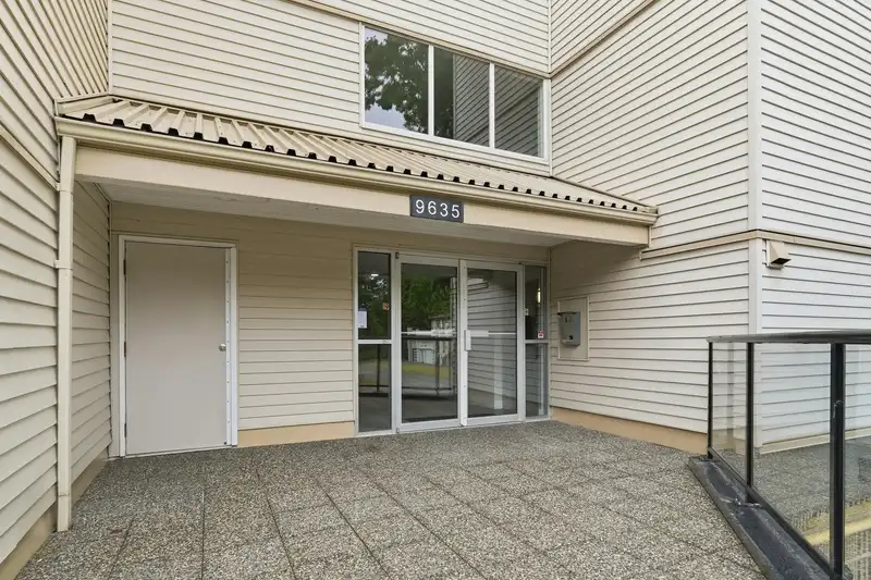 209 9635 121 STREET - photo 2 of 21