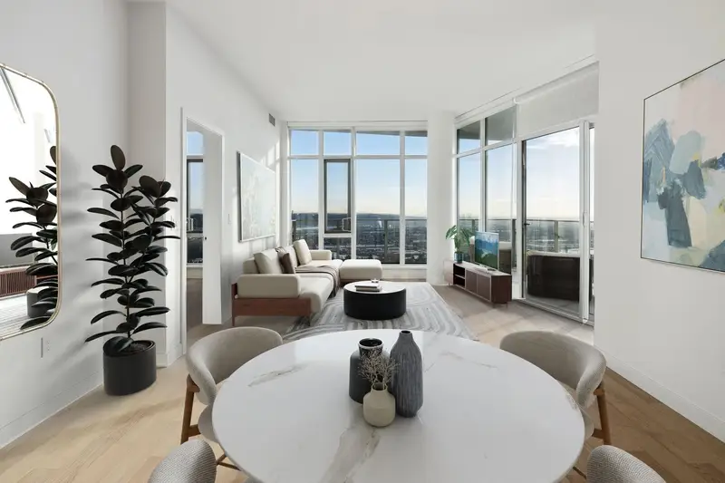 608 7769 PARK CRESCENT - photo 3 of 12