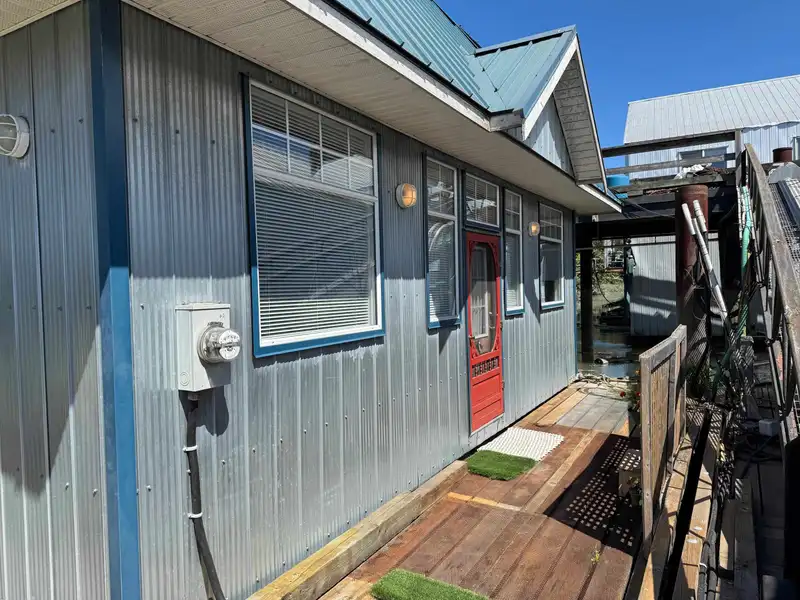 23220 DYKE ROAD - photo 3 of 26