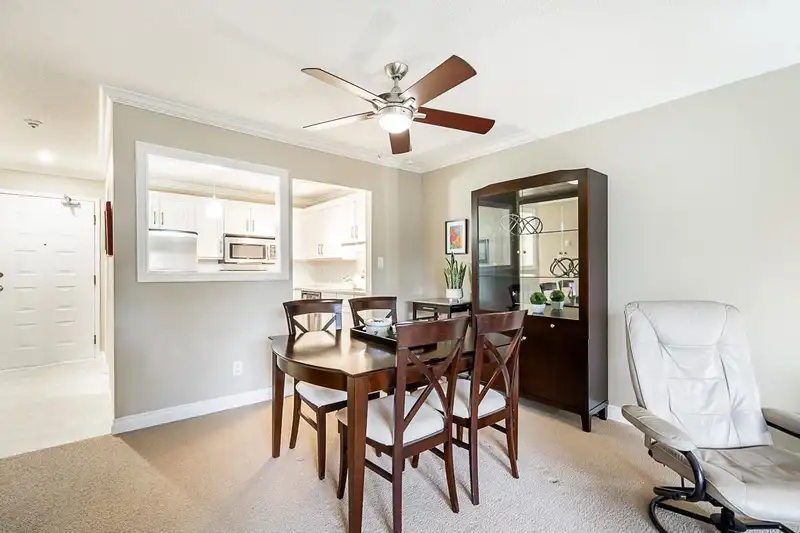 307 1521 BLACKWOOD STREET - photo 4 of 23