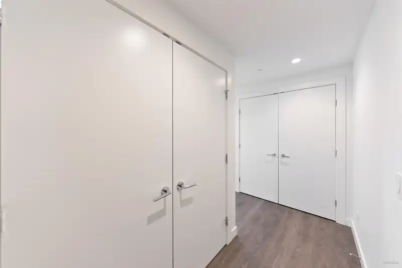 2107 652 WHITING WAY - photo 4 of 40