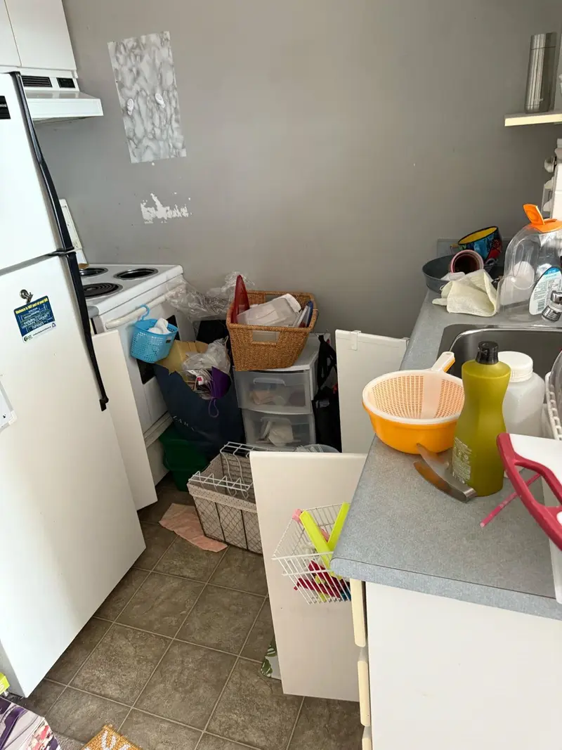 304 3455 ASCOT PLACE - photo 4 of 5