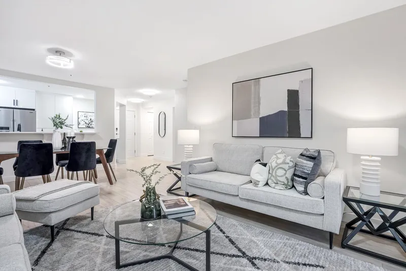 201 13870 70 AVENUE - photo 3 of 25