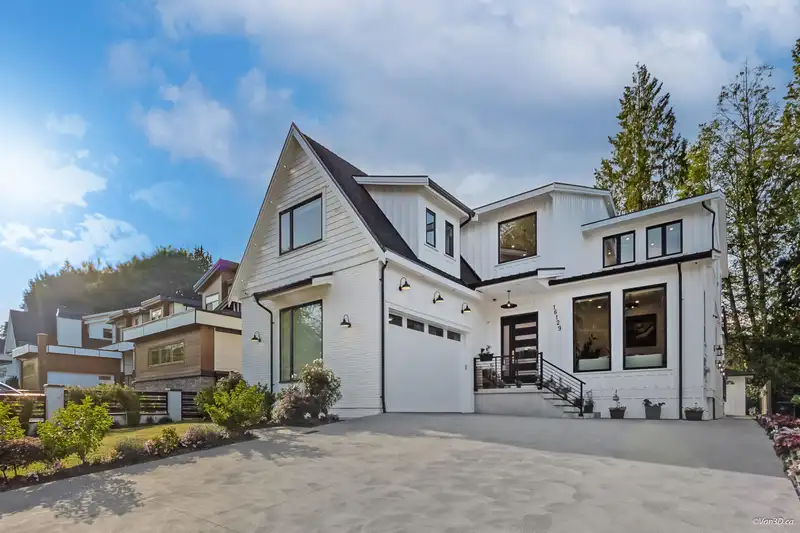 16129 108 AVENUE AVENUE - photo 1 of 35